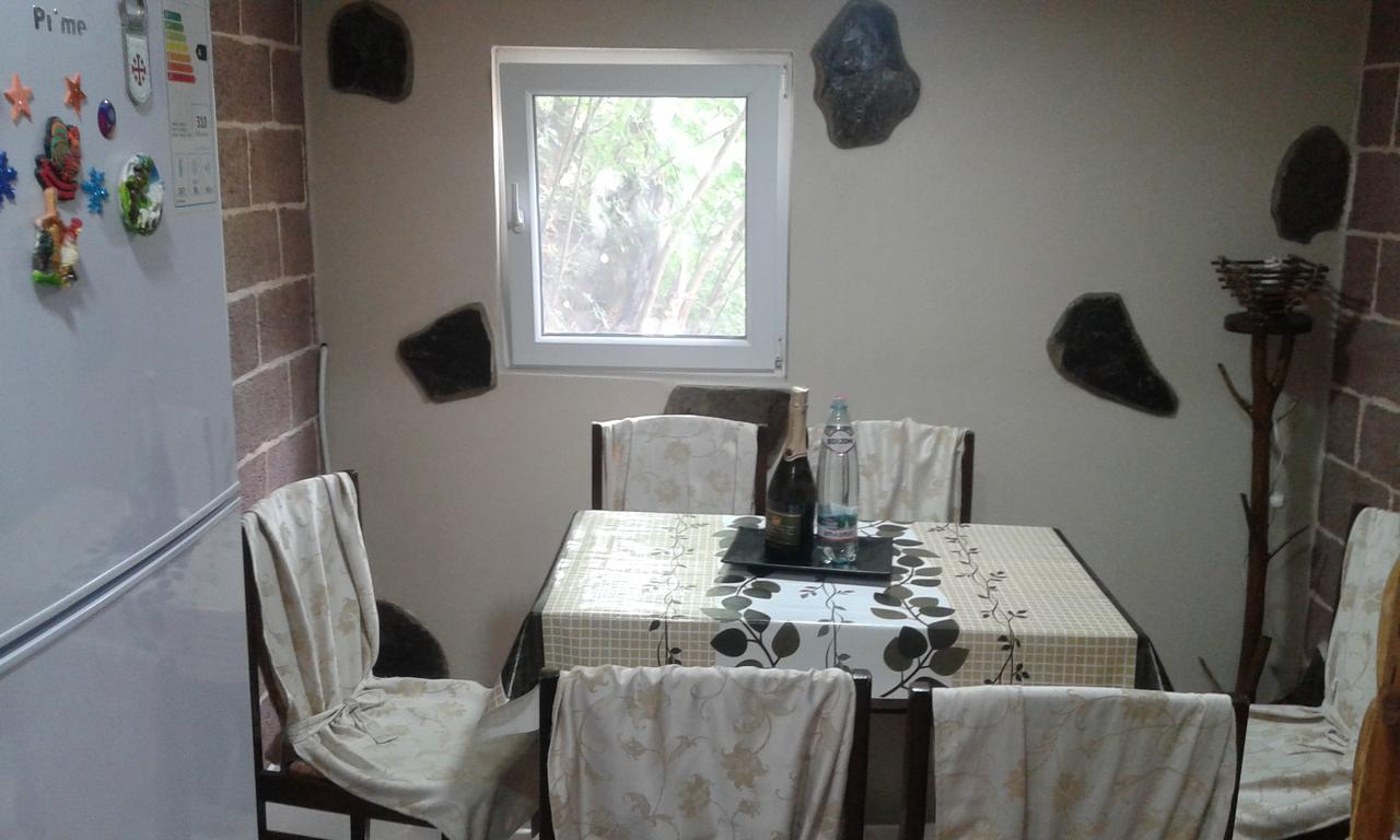 קאחתי Guest House Nima מראה חיצוני תמונה